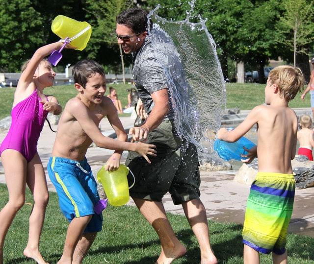 הקיץ בא! 5 אטרקציות מים למשפחות ברחבי הצפון