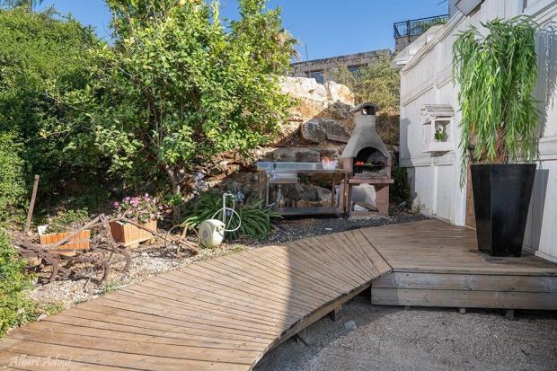 פינת ברביקיו איכותית - לורן- סוויטת יוקרה