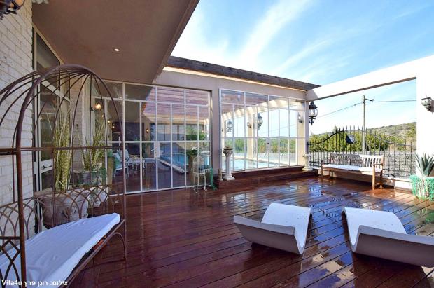 מול נוף פנורמי קסום - Nessya