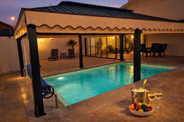 בריכת שחייה פרטית מחוממת ומקורה - שרדונה- Chardonnay