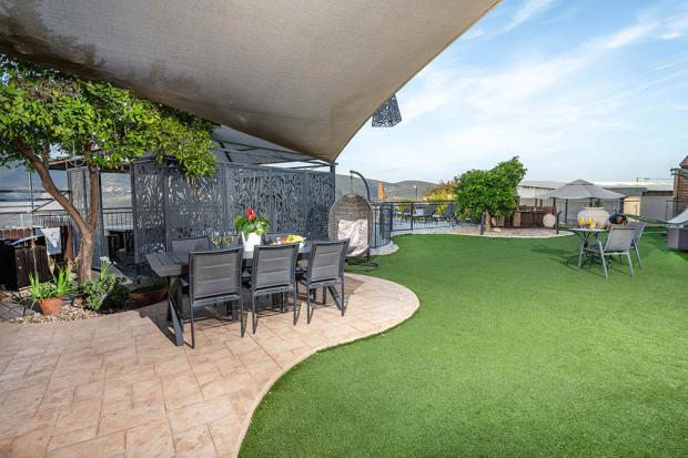 פינות ישיבה במתחם - Galilea