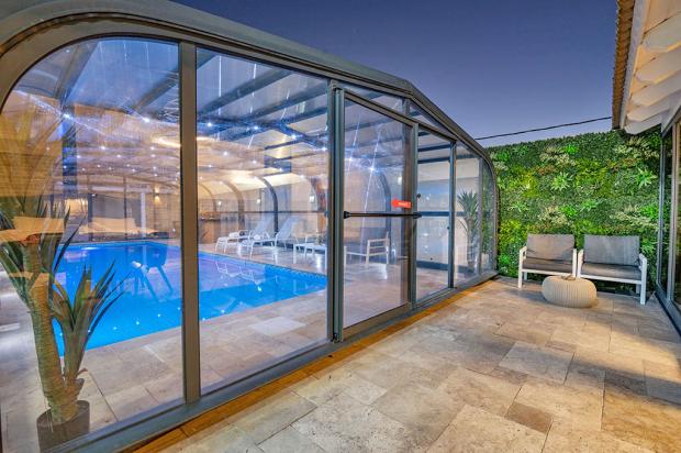 מתחם החוץ המקורה - אלפא - סוויטת יוקרה