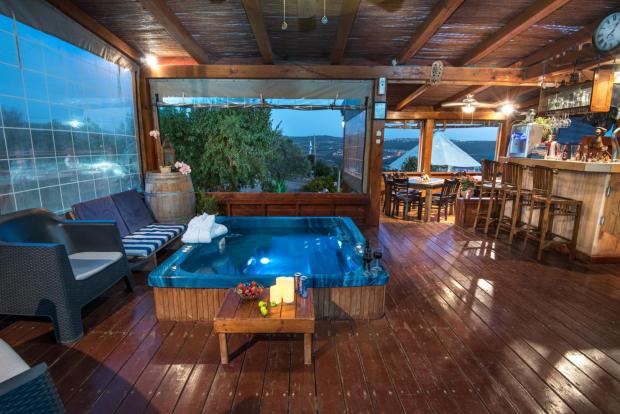 מתחם הספא המשותף לבקתות - מרגנית בגליל